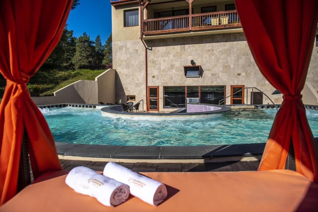 Erdospuszta Club Hotel Fenyves - Resim 15