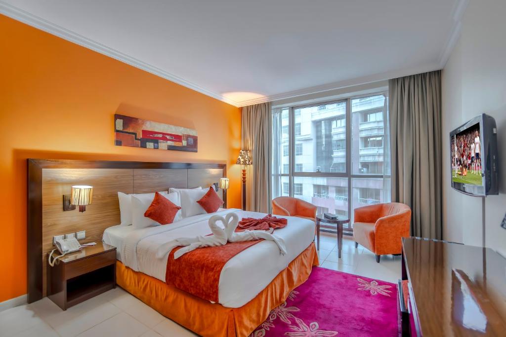 
Luxury Two-Bedroom Apartment
