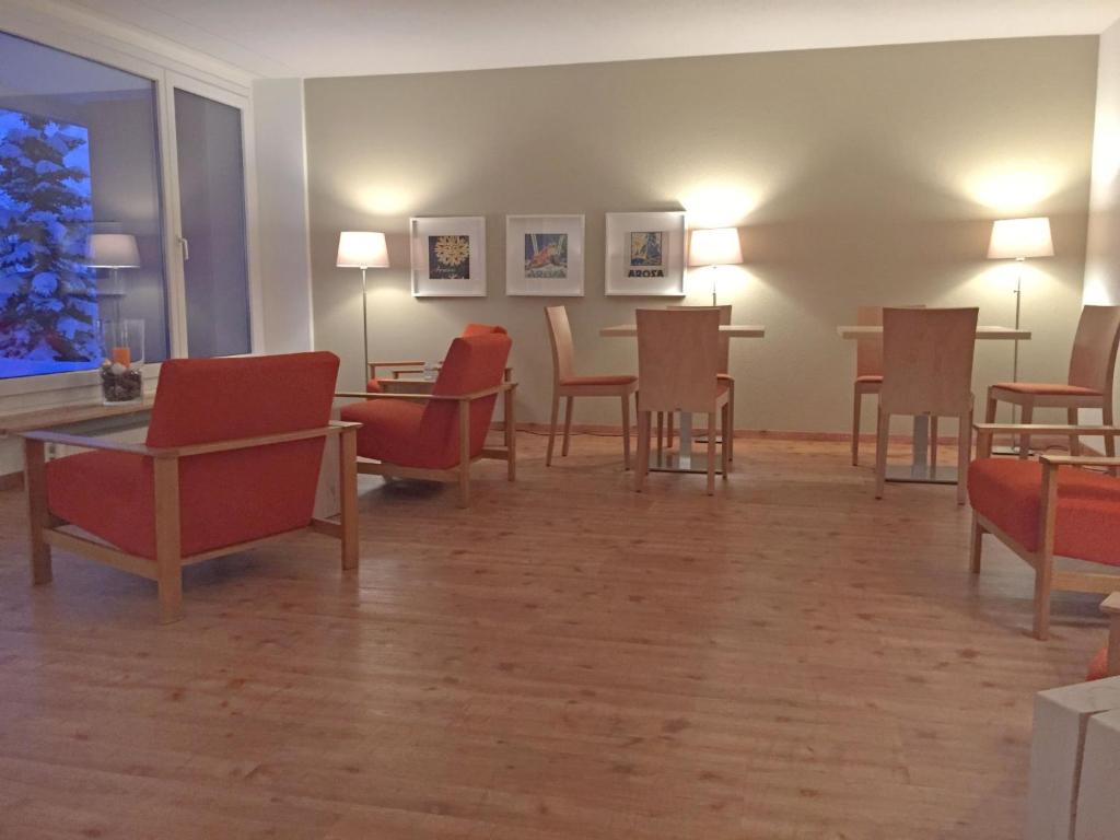Posezení v ubytování Apartment Promenade - Utoring-13 by Interhome