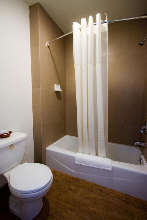 West Coast Inn Santa Ana - Camera Queen Con Due Letti Queen Size