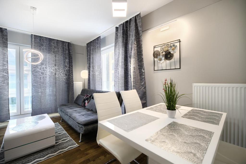 About Art Apartments - One-Bedroom Apartment