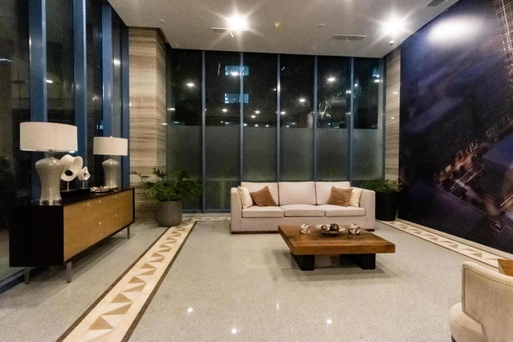 Vibrant Cozy Studio Unit in IT Park - Apartamento De Estudio