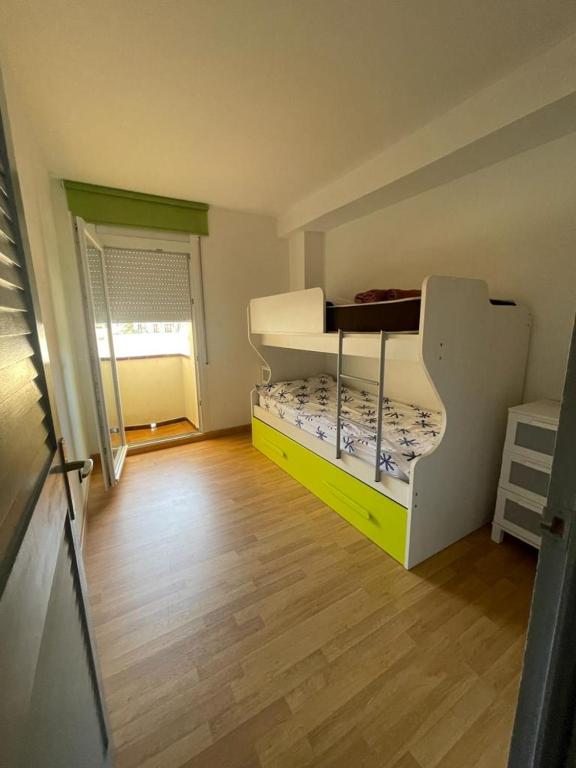 Fotografia z galérie ubytovania Piso delante de mar v destinácii L'Escala