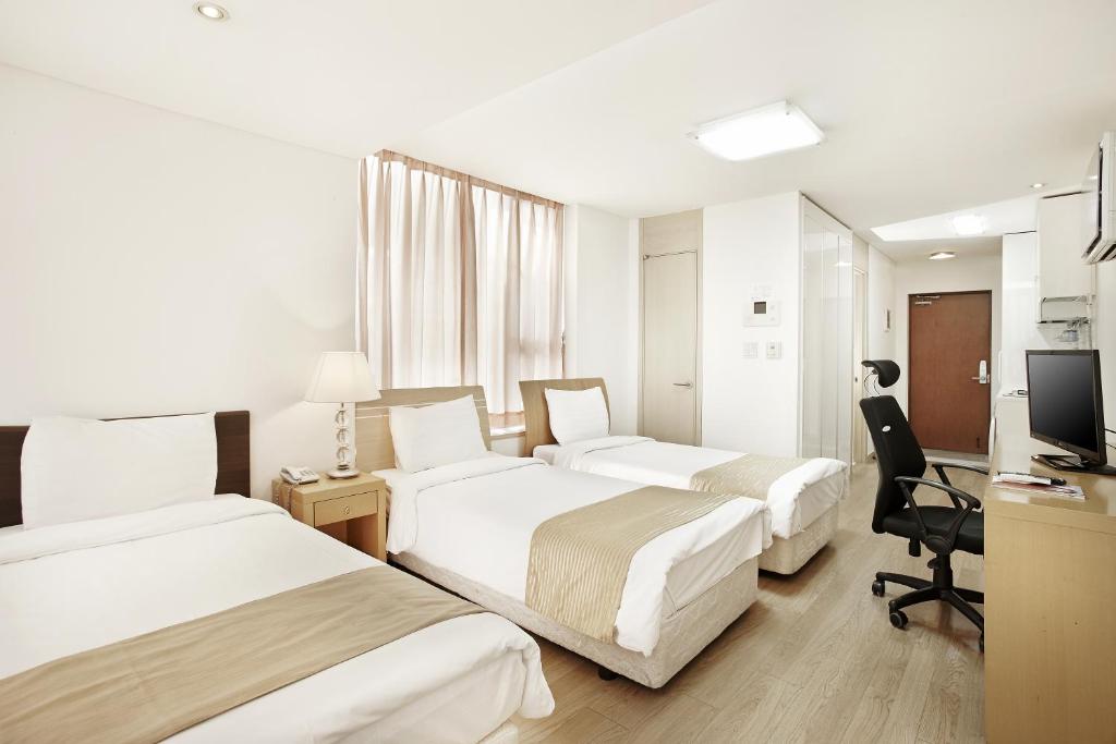 Hyundai Residence - Triple Room