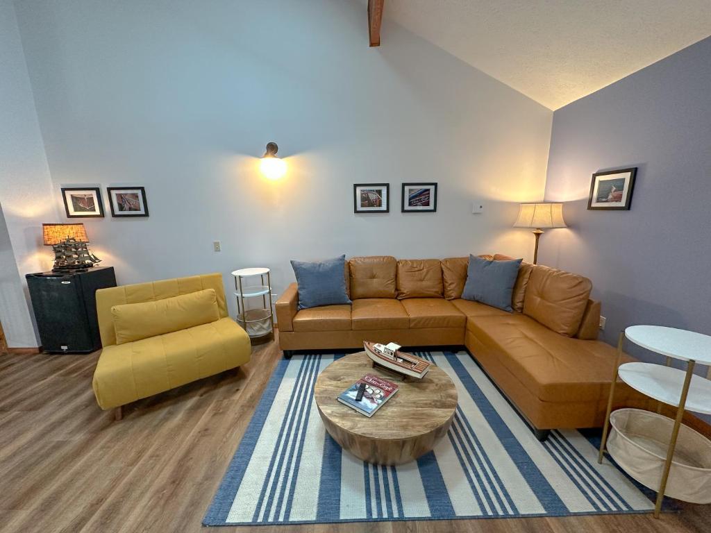 Boat House near Cedar Point Amusement Park, Sandusky Updated 2024 Prices