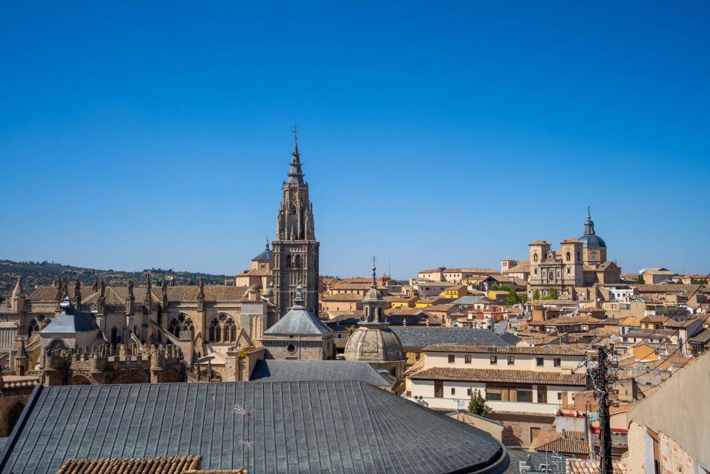 Nespecifikovaný výhled na destinaci Toledo nebo výhled na město při pohledu z hotelu