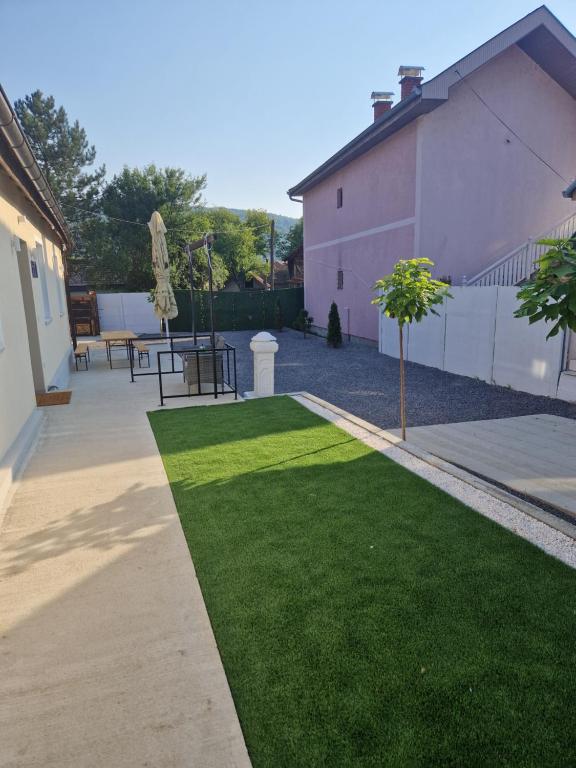 Apartmani Homoljsko Jutro ☆☆☆☆ Apartments Homolje Morning ☆☆☆☆ - Apartamento De Dos Dormitorios
