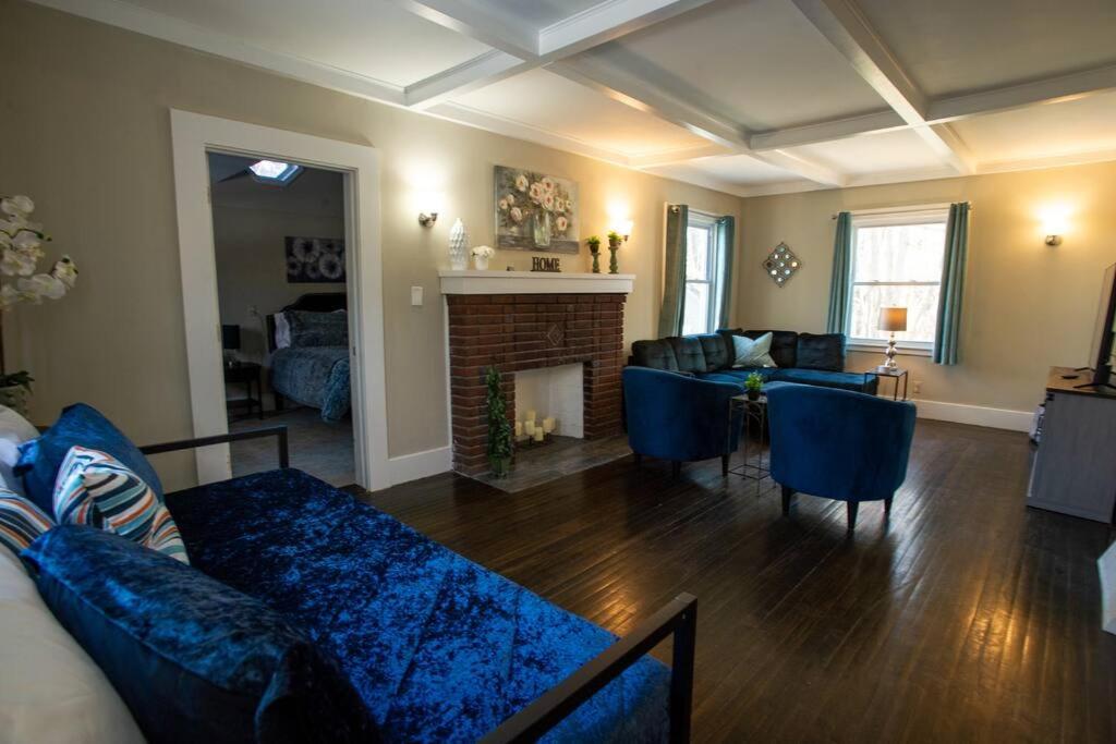 Hidden Gem Secluded Home Steps from Bike Path, Schenectady (updated
