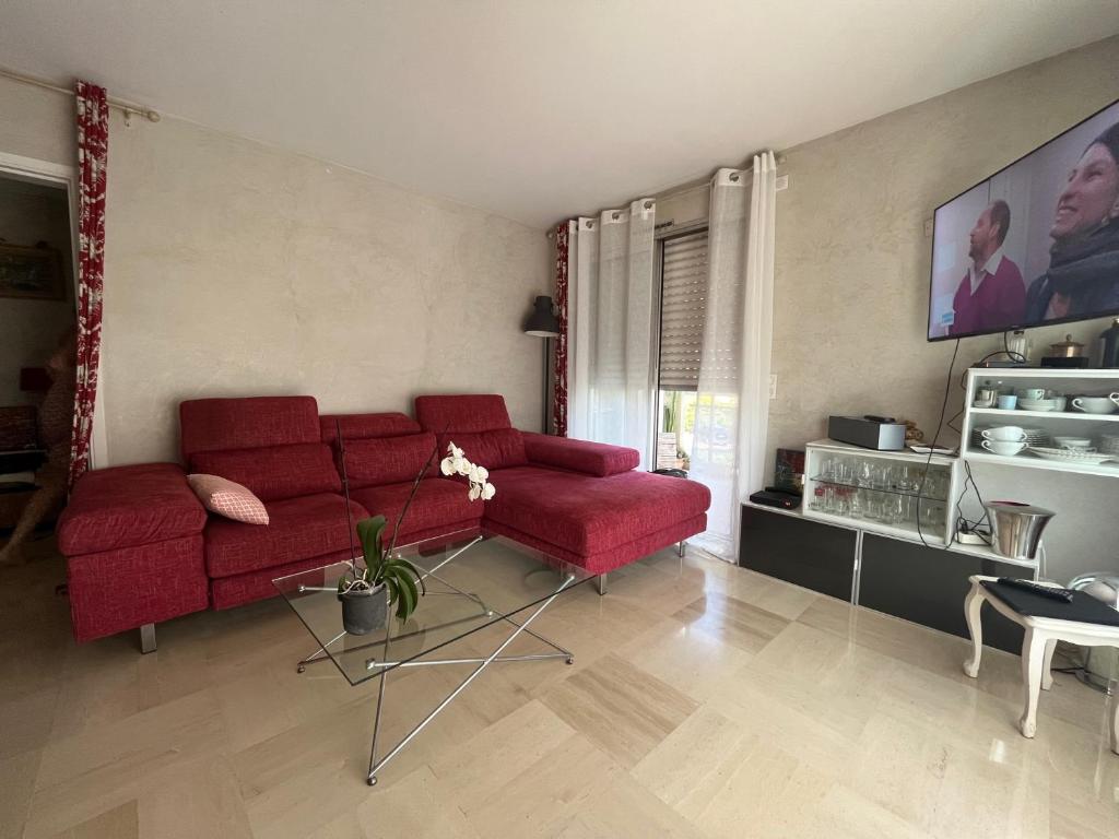 Photo de la galerie de l'établissement Superbe résidence avec piscine et tennis, à Antibes