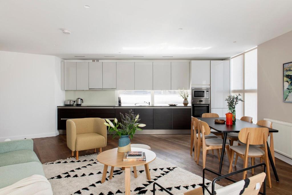Cove St Martin's - Superior Three-Bedroom Apartment