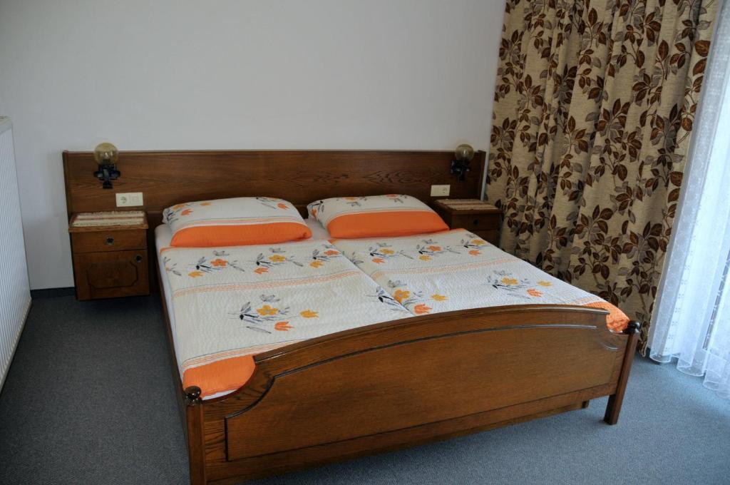 Postel nebo postele na pokoji v ubytování Pension Miklautz