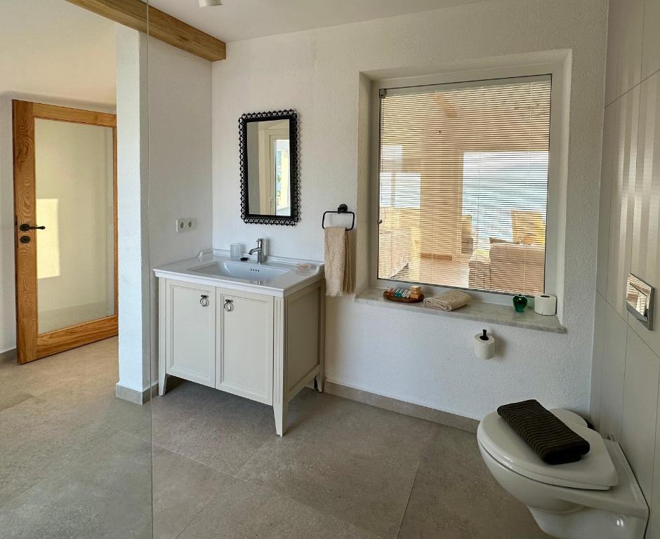 Koupelna v ubytování Ece Hotel Sovalye Island