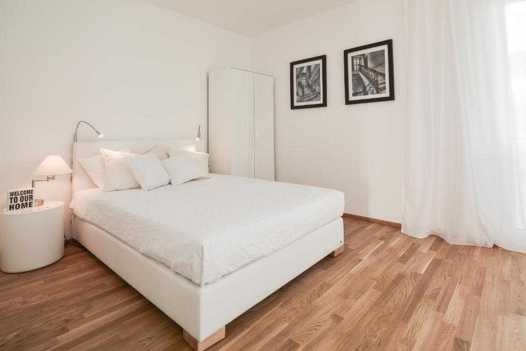 Postel nebo postele na pokoji v ubytování Lunas Appartements Essen