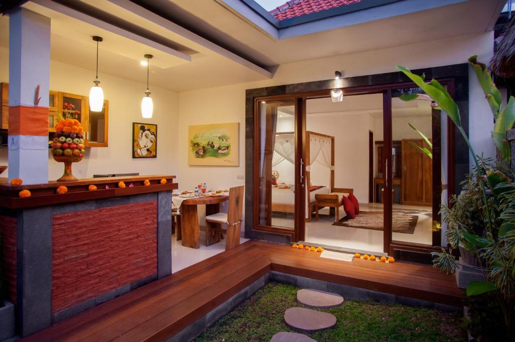 Baruna Sari Villa - One-Bedroom Villa With Hot Tub