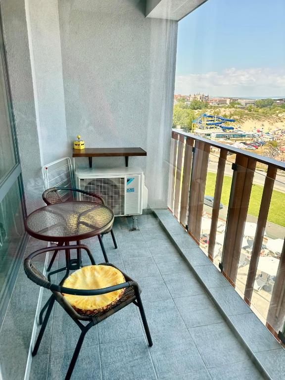Balkón nebo terasa v ubytování One Bedroom Private Apartment Paradiso B 501