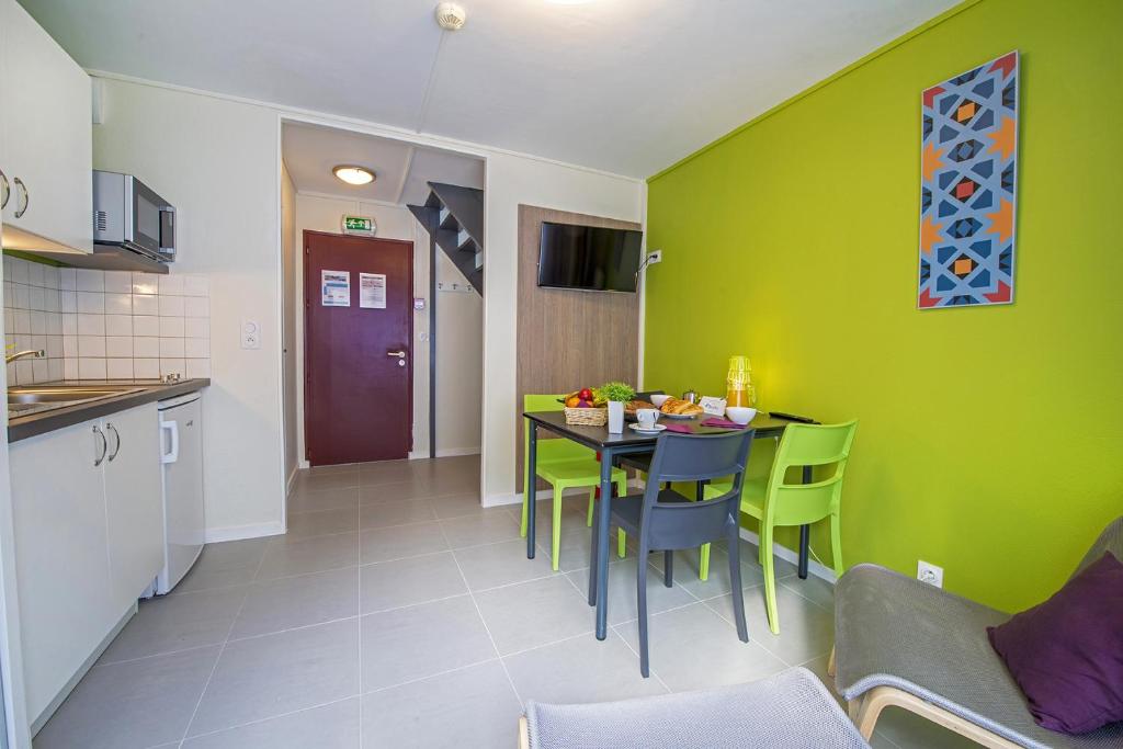Ternélia Henri IV - Duplex Apartment