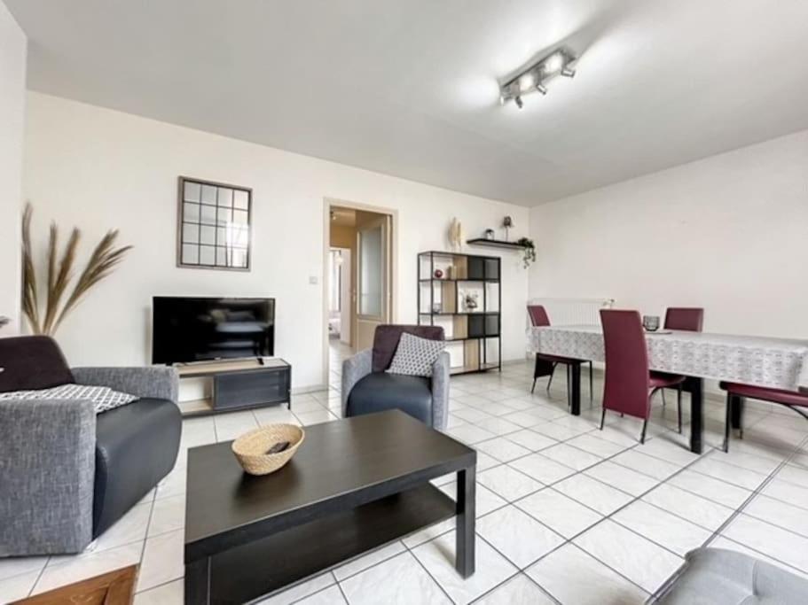 Appartement Au cœur de Troyes - Apartamento De Dos Dormitorios