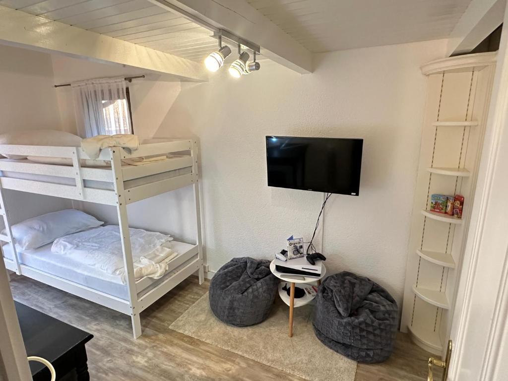 Postel nebo postele na pokoji v ubytování Villa Montreux