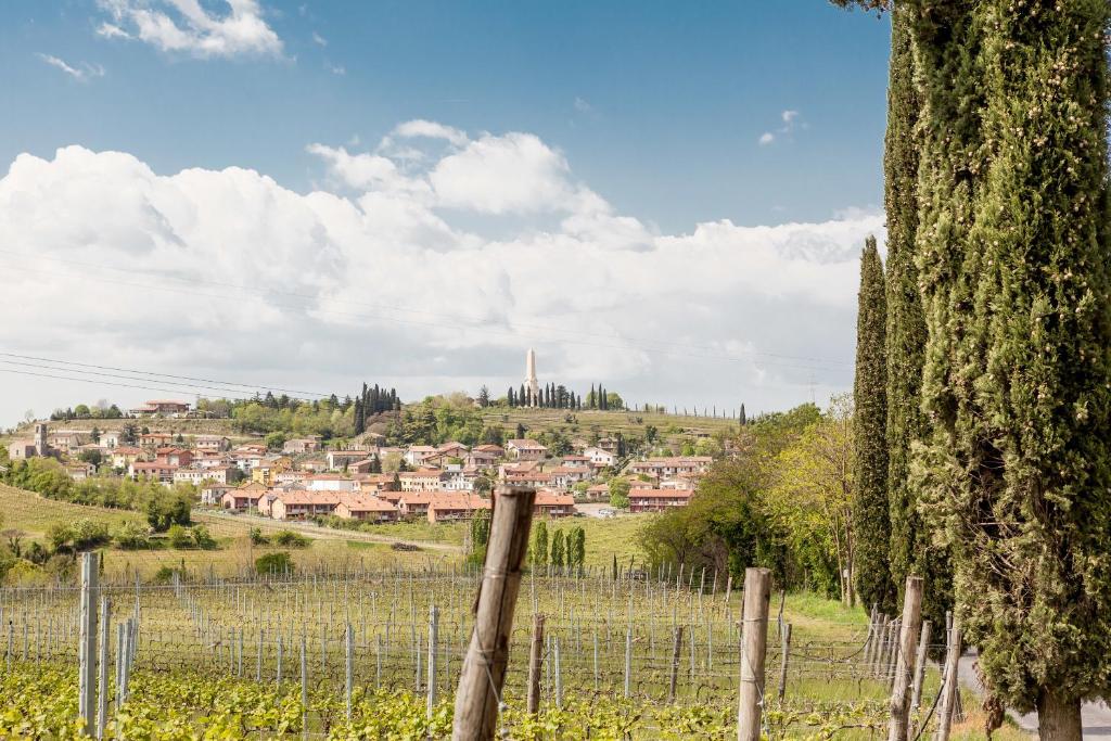 Paesaggio naturale nelle vicinanze dell'agriturismo