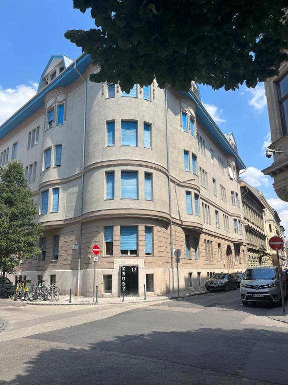 The building in which Az apartmant is located