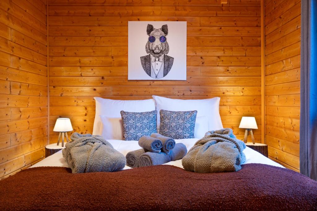 Postel nebo postele na pokoji v ubytování Chillout Apartman Noszvaj