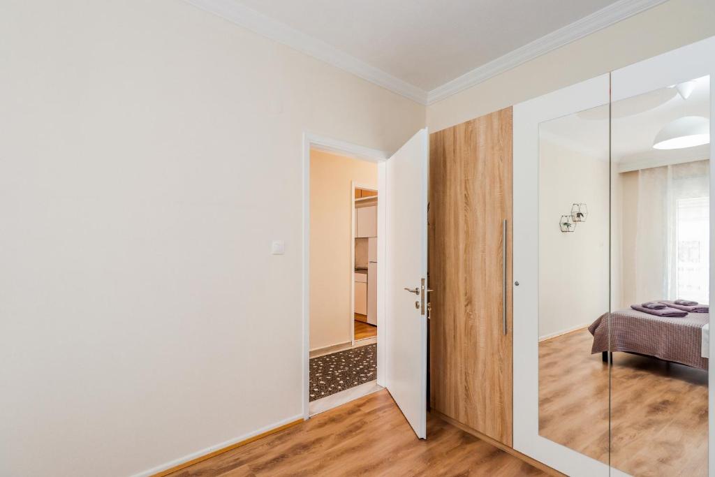 Grand Apartment Next to Center 3bd 110sqm - 13