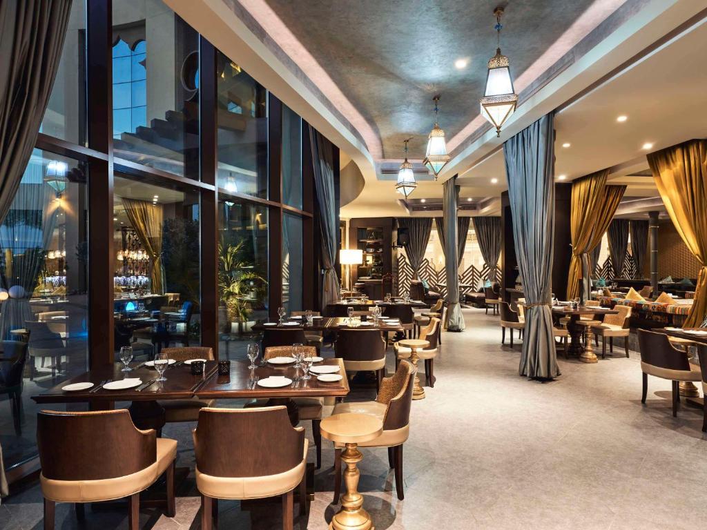 Restaurace v ubytování Fairmont Ajman