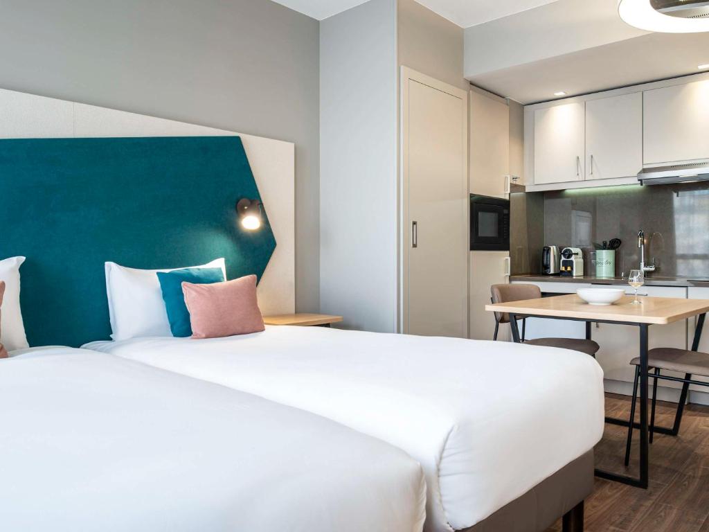 Kuchyň nebo kuchyňský kout v ubytování Aparthotel Adagio Glasgow Central
