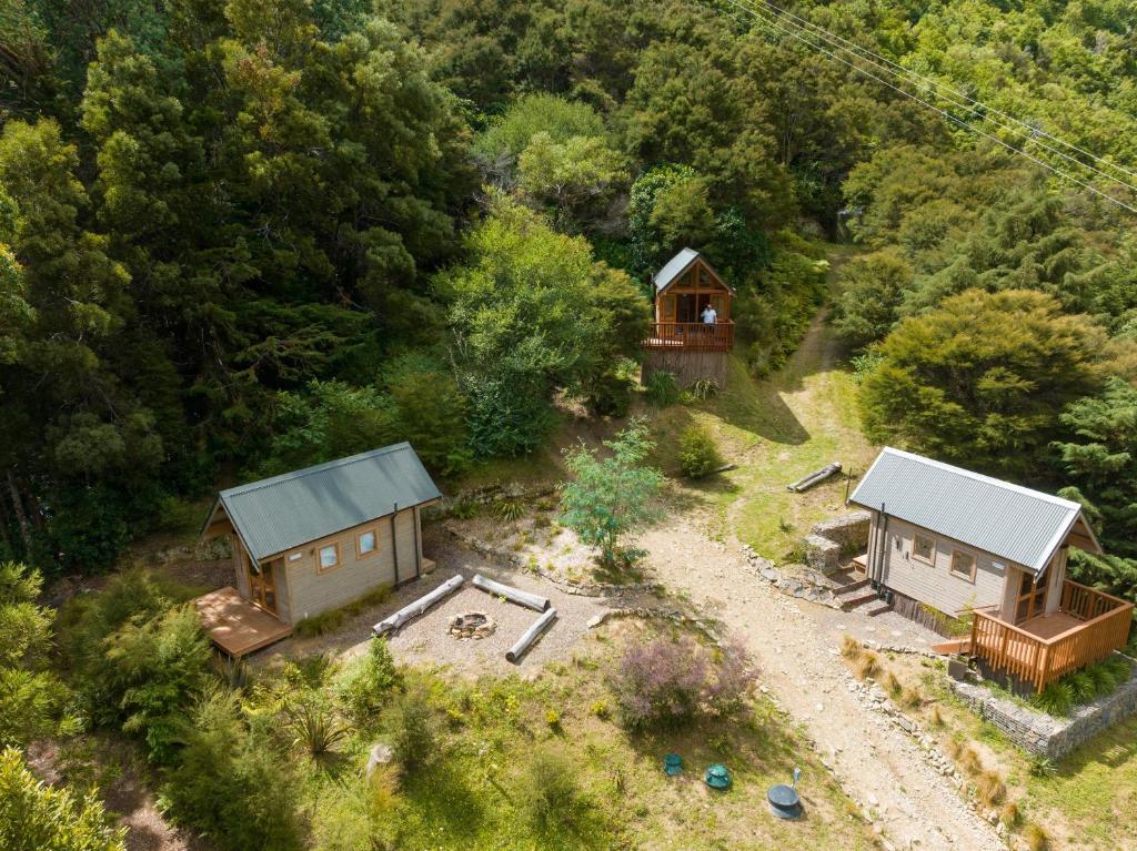 Maitai Whare Iti - Adventure Cabins & House - Resim 11