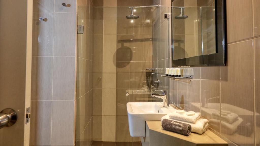 Charles Rasp Motor Inn & Cottages, Broken Hill (updated prices 2025)