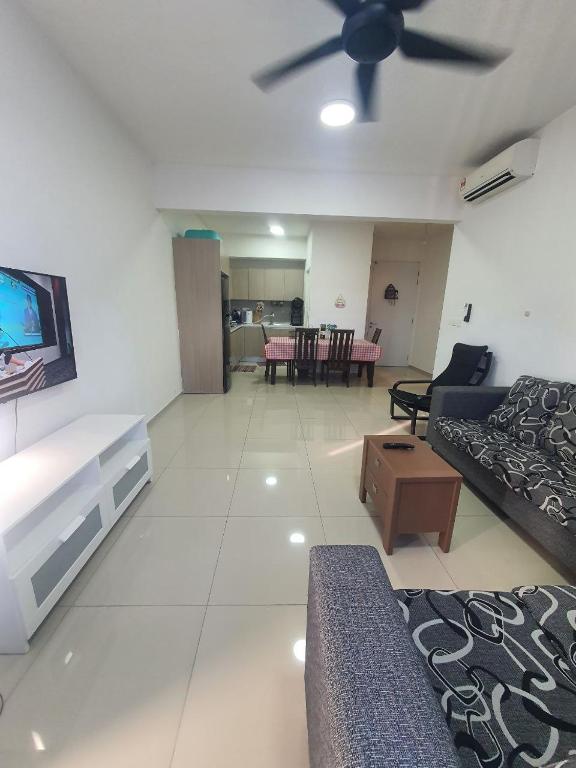 TV a/nebo společenská místnost v ubytování Family Condo Gravit 8 , Ashino