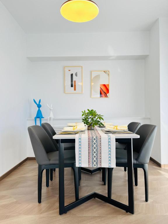 Beijing Jiuxian Apartment - Appartamento Deluxe Con Tre Camere Da Letto