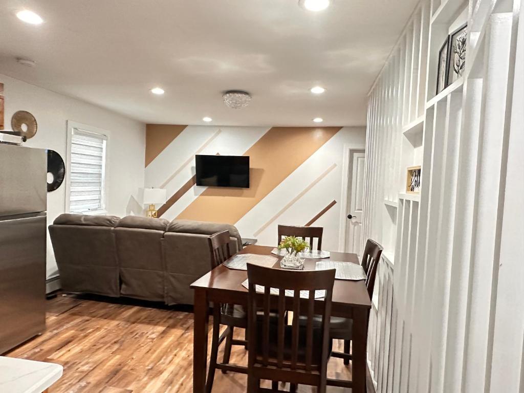 Dining area sa apartment