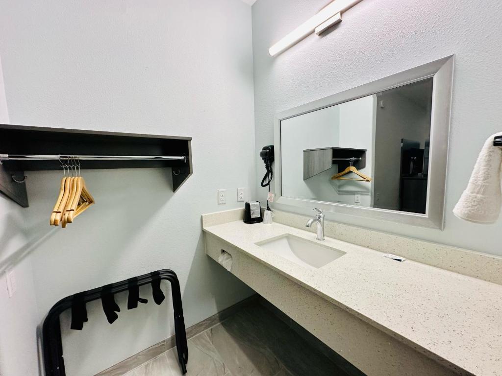 Crosby Travel Lodge and RV Park - Camera Re