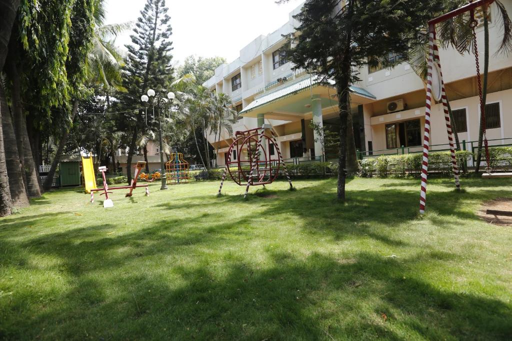 Zahrada ubytování Hotel Ravikiran Alibaug