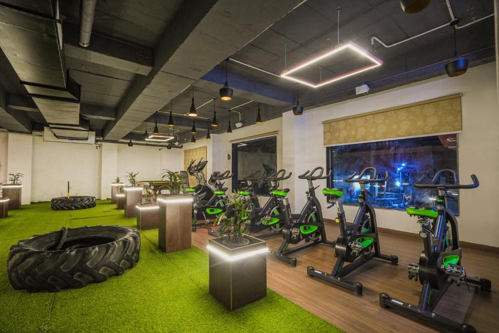 Fitness centrum a/nebo fitness zařízení v ubytování Hotel Escala By Levelup