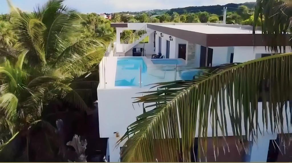 Bazén v ubytování Casa Lambí nebo v jeho okolí