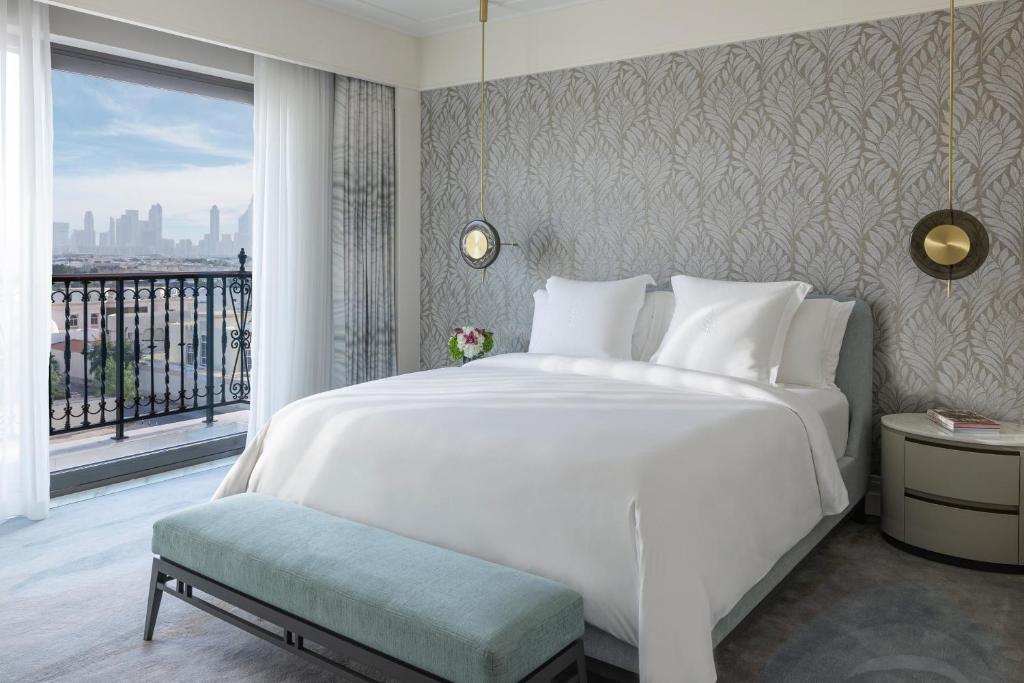 Four Seasons Resort Dubai at Jumeirah Beach - 