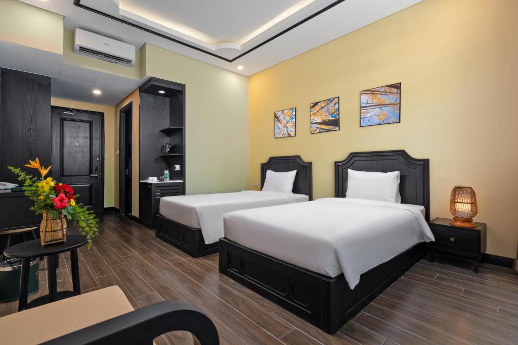 Phòng 2 Giường Đơn Nhìn Ra Núi