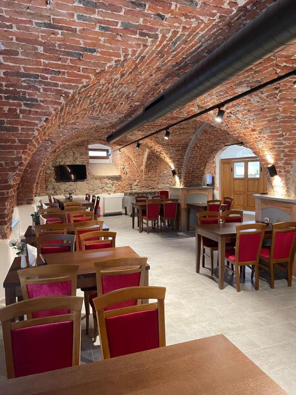 Restoran või mõni muu söögikoht majutusasutuses Resort Nová Včelnice