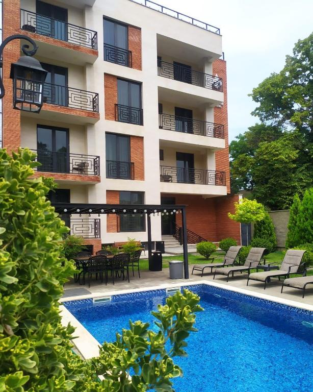 Bazén v ubytování Vinum Hotel nebo v jeho okolí