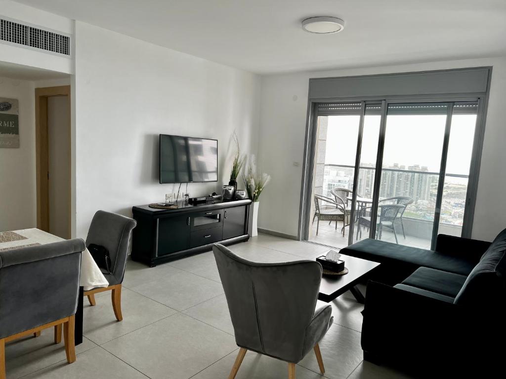 Apartment in BatYam, new area, Bat Yam (updated prices 2024)