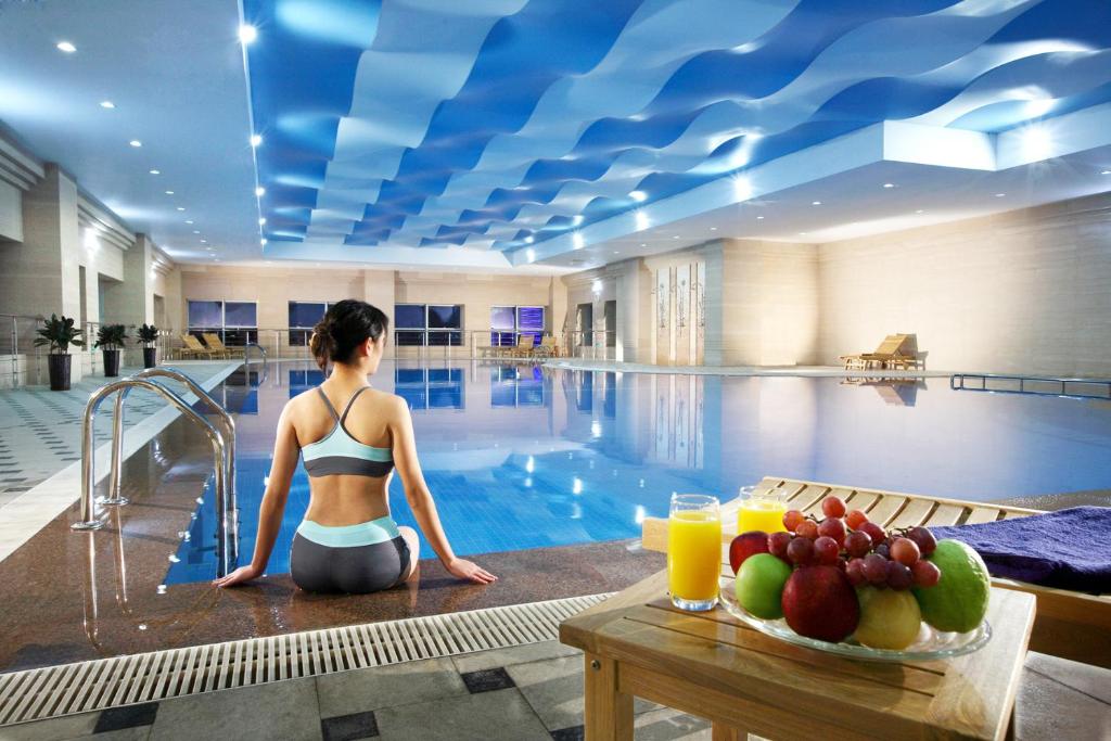 Bazén v ubytování Tianjin Saixiang Hotel nebo v jeho okolí