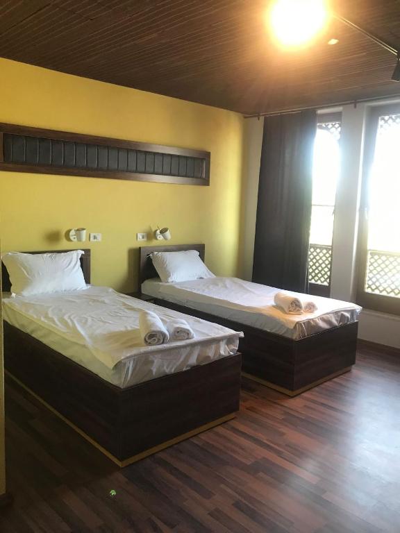 Hotel Hiserra - Habitación Cuádruple Superior