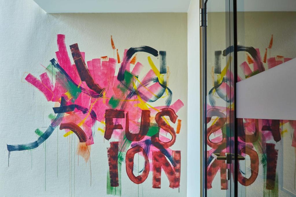 Holiday Inn - the niu, Fusion Hamburg St. Georg by IHG - Resim 21