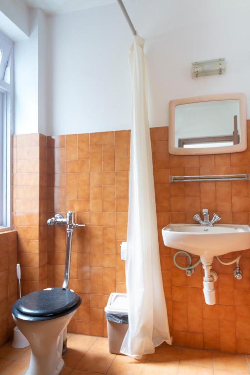 Koupelna v ubytování Hotel Sherwi Hyul