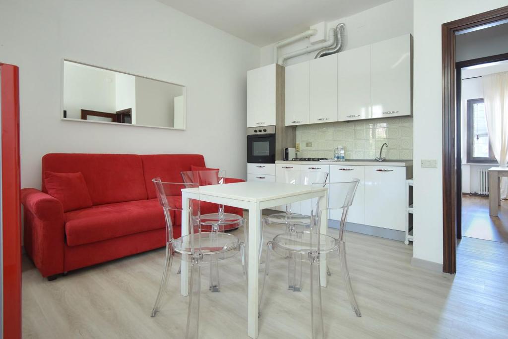 Kuchyňa alebo kuchynka v ubytovaní Welc-ōm Santa Giustina apartment