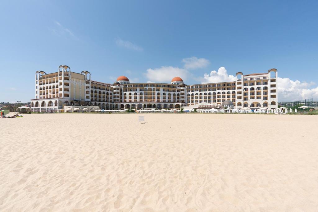 Pláž u hotelu