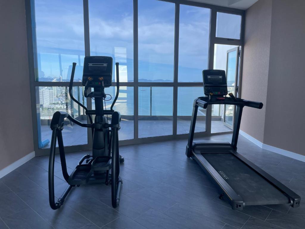 Fitness centrum a/nebo fitness zařízení v ubytování Copacabana jomtien beach high floor