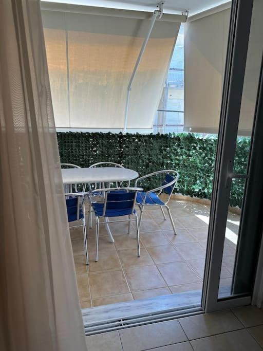 Balkón nebo terasa v ubytování Riviera beach, seaside spacious apt.